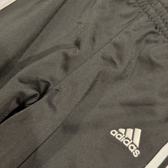 Adidas Toddler Tracksuit 2 pc Set Black and White Jacket and Pants Size 24M - Picture 4 of 6